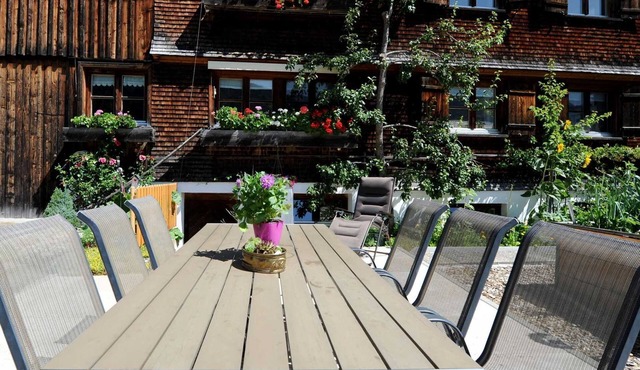 Vacation apartment 1 - Apartments Moosbrugger in Rehmen