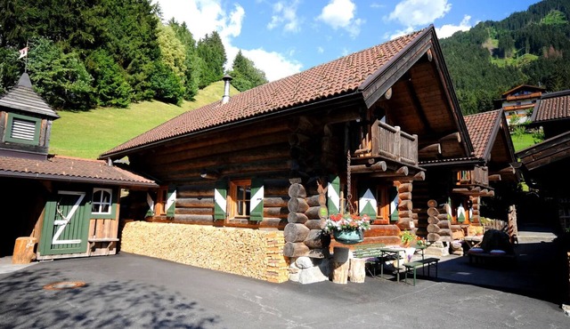 Vacation apartment/apartment for 7 guests with 90m² in Mayrhofen (269207)
