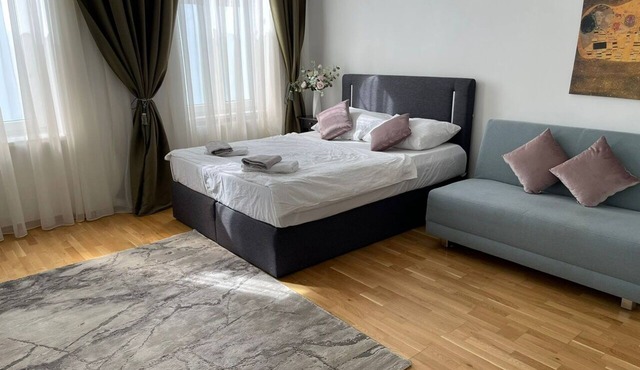 Vienna Apartment 2