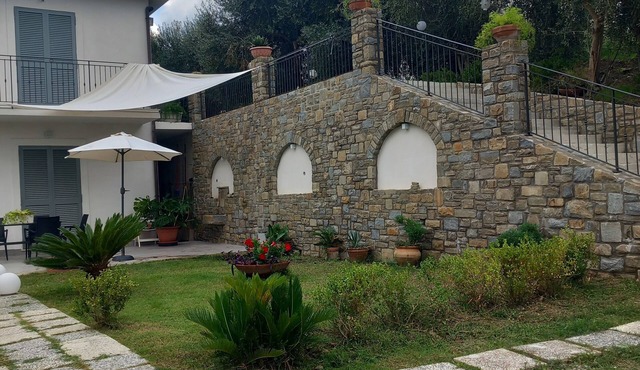 Villa between olive groves and the sea in Perdifumo