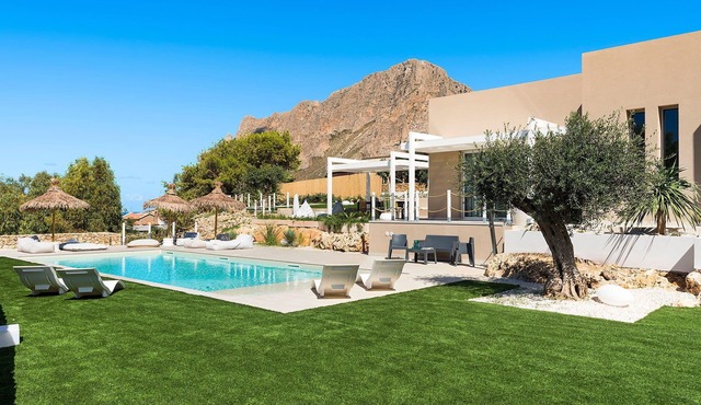 Villa Cornino with private pool - My Rental Homes in Cornino