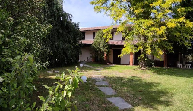 Villa De Alberti in Vergiate