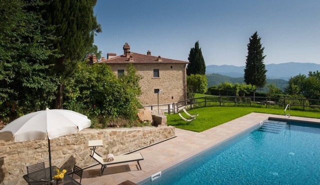 Villa Ducese - Typical Tuscan villa with private pool in Anghiari