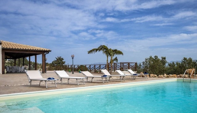 Villa Pantalone - 8 Guests in Castellammare del Golfo