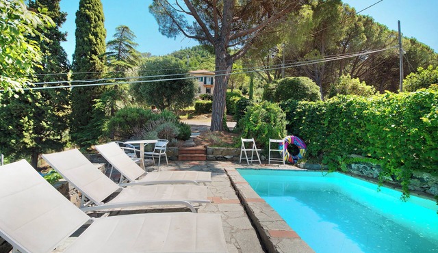 Villa 'Mesco' with Mountain View, Private Pool and Wi-Fi in Levanto
