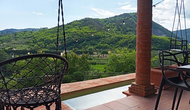 Villa Mia - Design Villa with Views in the Heart of Tuscany. in Lucca