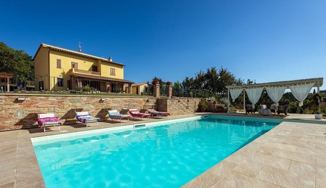 Villa Poggio al Sole in Foiano della Chiana , Italia in Foiano della Chiana