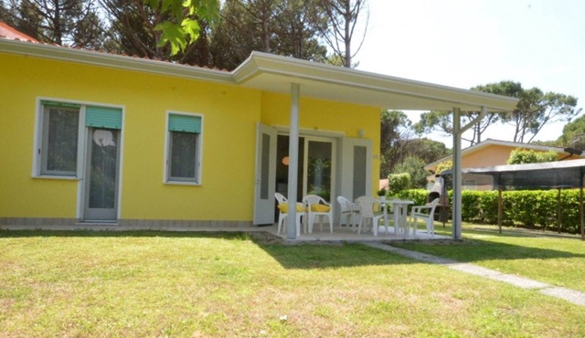 Welcoming private garden villa in Bibione Pineda in Bibione