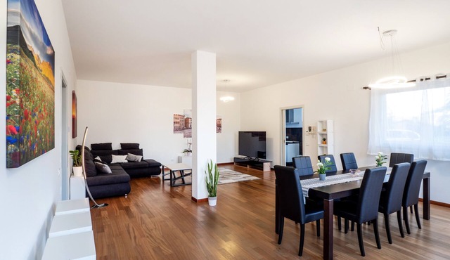 White Rose - 5 minutes from the Center with Garden and Private Parking in Perugia