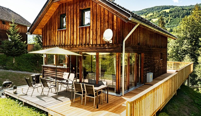 Woody 8 - Chalet Bellevue with sauna and whirlpool