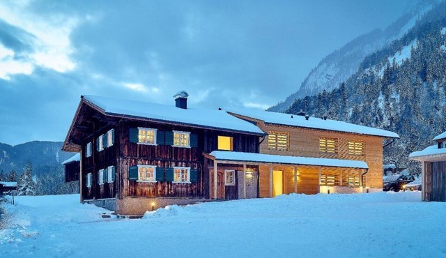 Workshops, Retreats, and Relaxation—An Exclusive Getaway in an Idyllic Alpine Setting