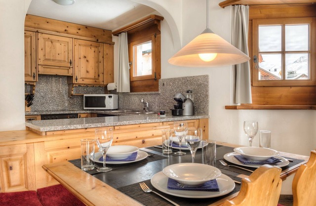Holiday apartment Zuoz for 1 - 4 persons with 2 bedrooms - Holiday apartment in Zuoz