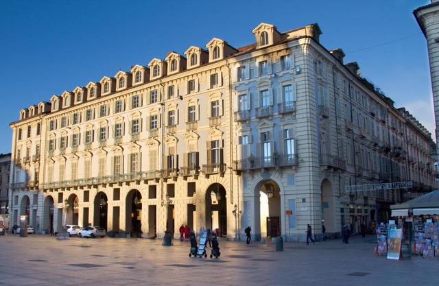 Piazza Castello 
