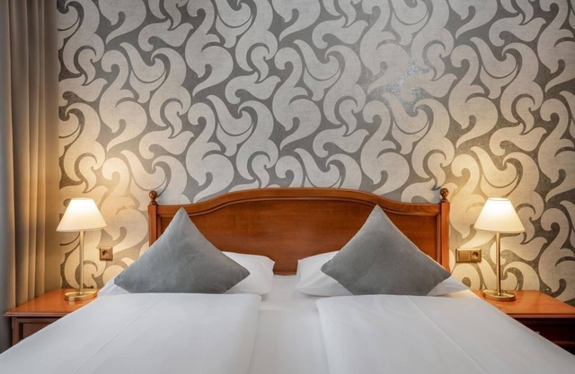 Superior - non cancelable - breakfast - IMLAUER Palais Mirabell