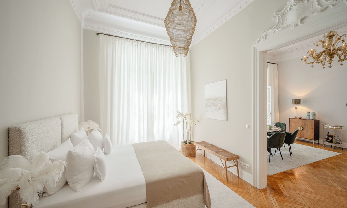 Alservorstadt Apartment | luxury apartment at the Vienna Votiv Church with an idyllic garden view