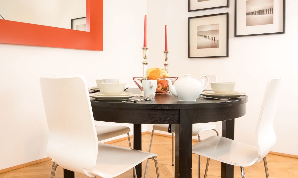 Landstrasse Apartment | 95 m2, Renovated, Next to Belvedere palace, 9min walk to Center,Air conditioned!