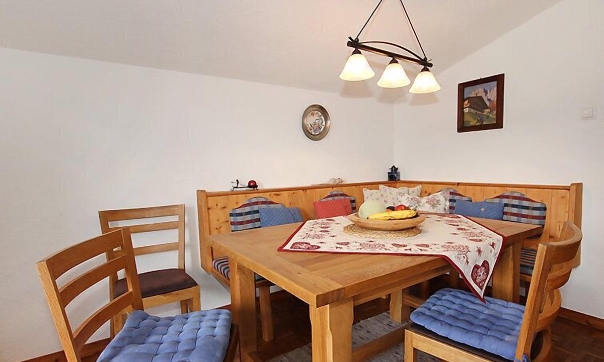 Leithen Apartment | Berghaus Waldner by Interhome