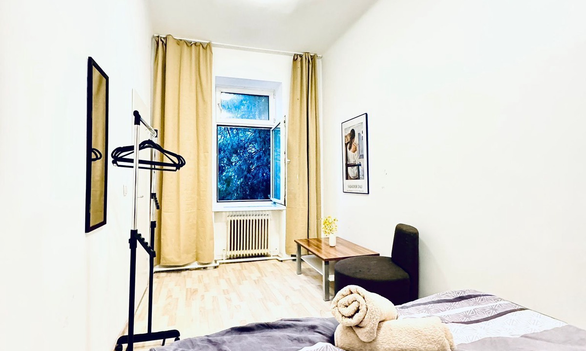 Grinzing Apartment | Quiet Private Room Near FAC Platz