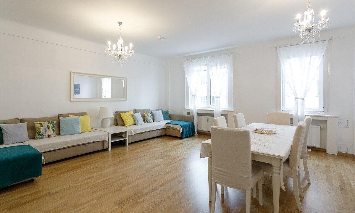 Wieden Apartment | CITY CENTER STREET OPERA | Apartment "Brasil"