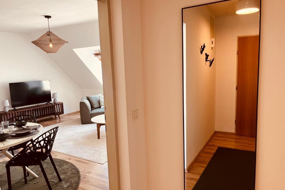 Donaustadt Apartment | Modern 1BR plus sofabed apartment next to Metro U1 only 15min to City Center Vienna