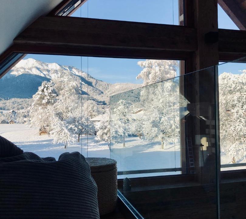 Bad Goisern Apartment | Panorama Chalet - Alpine Retreat Salzkammergut
