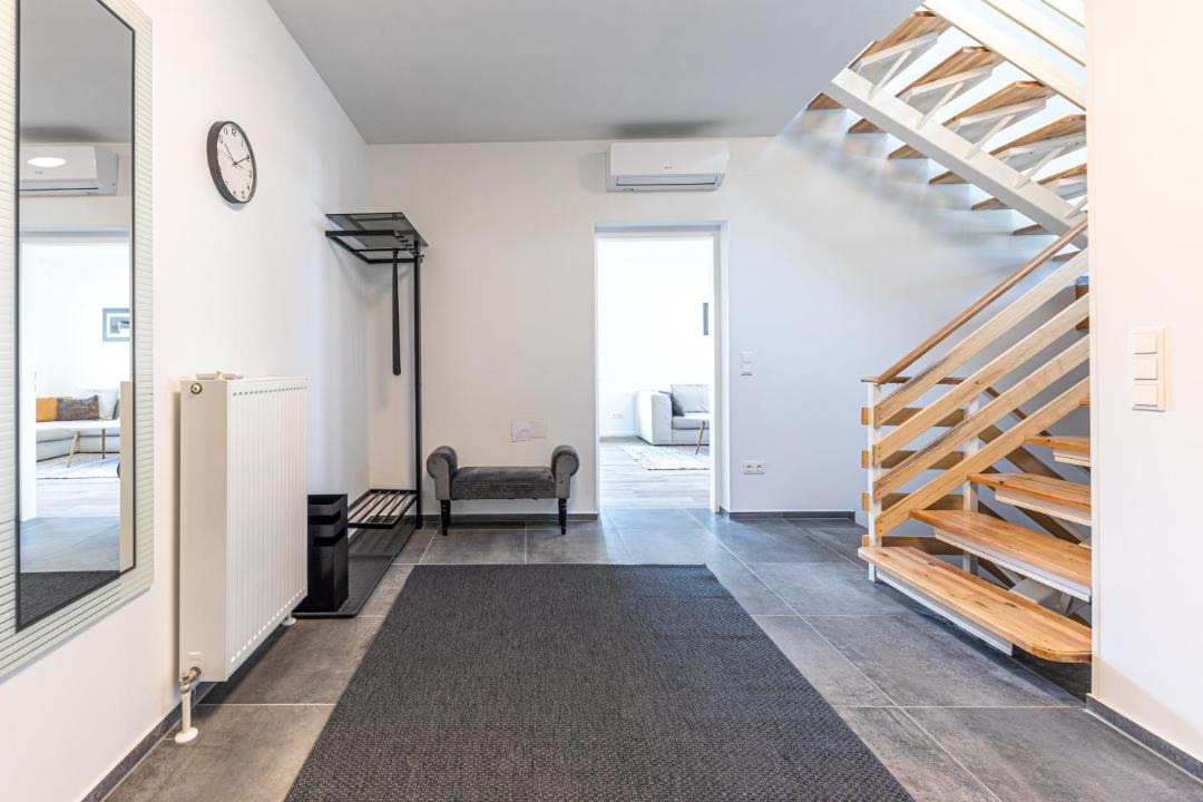 Gerasdorf bei Wien House | Touch Upon Metropolis by JR City Apartments