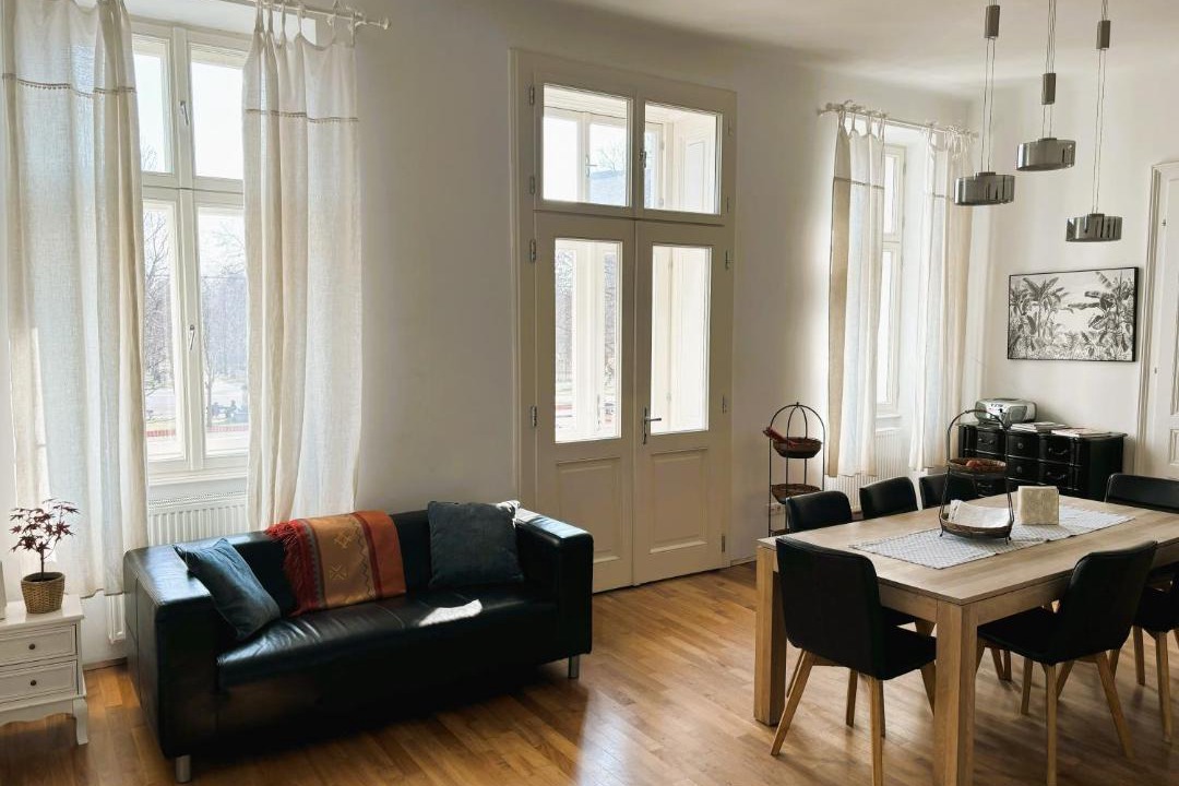 Brigittenau Apartment | Casa Nostra - Ausgefallene Wohnung am Augarten