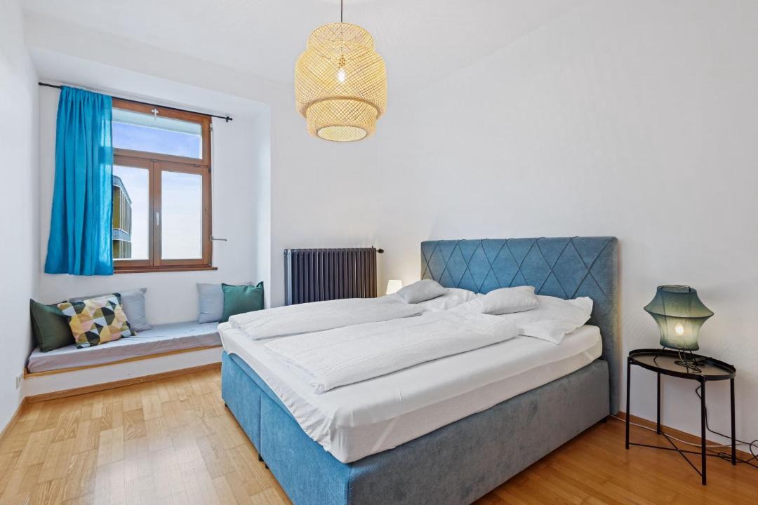 Bregenz Apartment | Villa Seeblick 1908 by Stadtlandnest