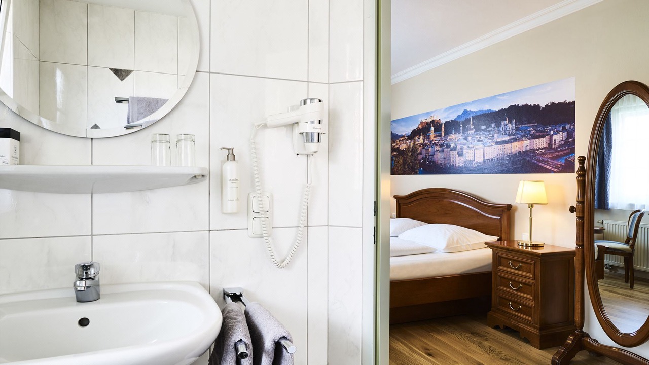 Photo of Bathroom in Maxglan