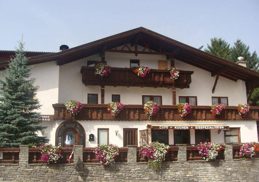 Photo of Others in Mutters