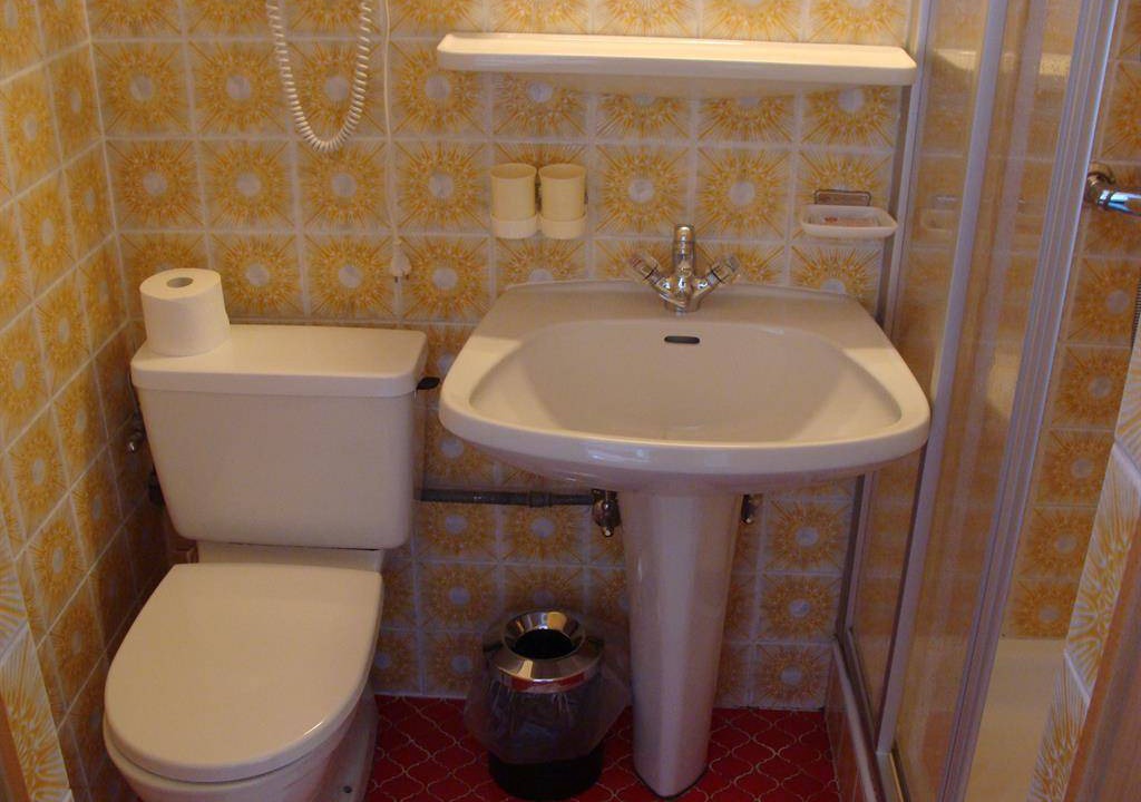 Photo of Bathroom in Mutters