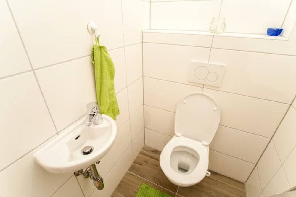 Photo of Bathroom in Lend