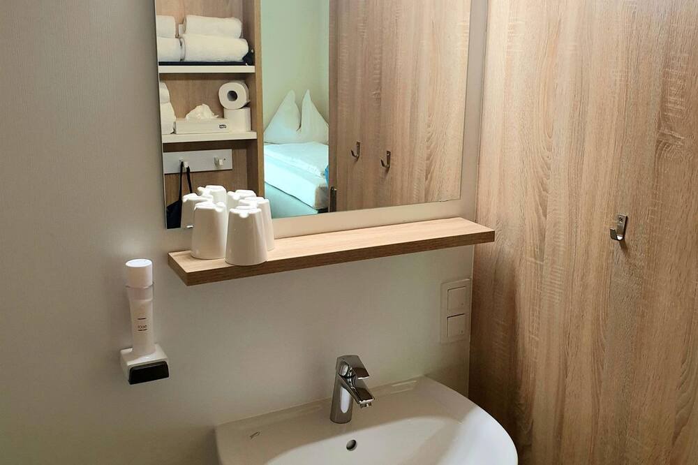 Photo of Bathroom in Rust
