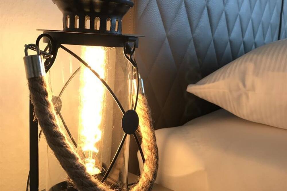 Photo of Bedroom in Rust