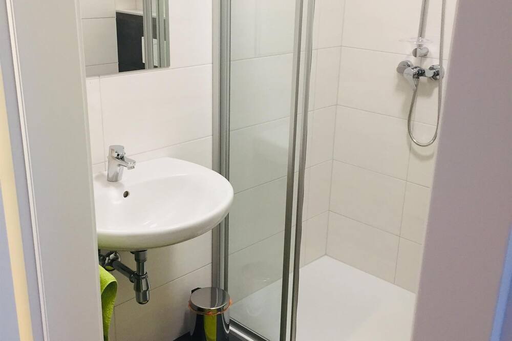 Photo of Bathroom in Rust