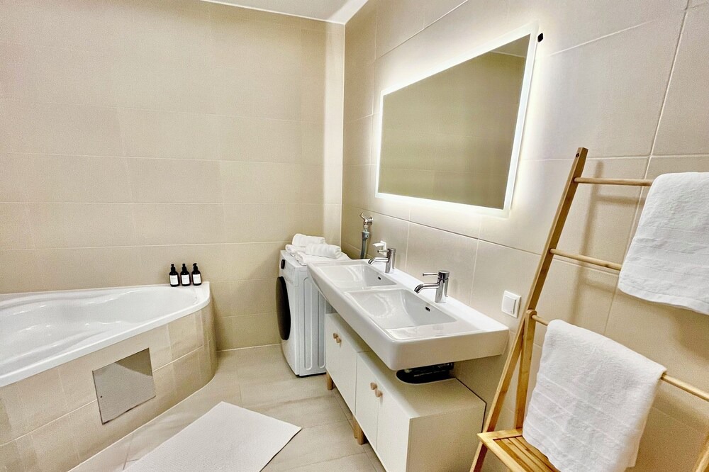Photo of Bathroom in Dobling