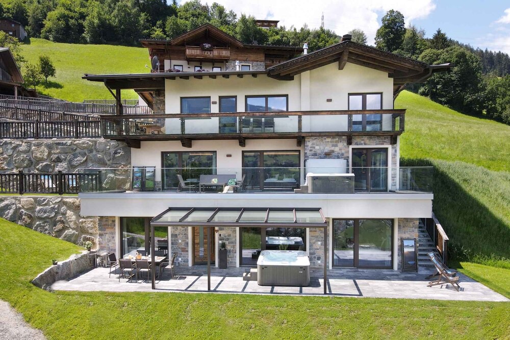 Photo of Outdoor in Emberg