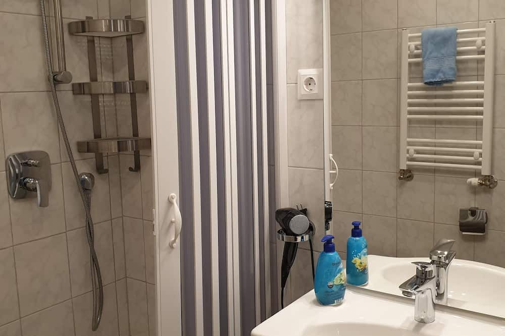 Photo of Bathroom in Mosern