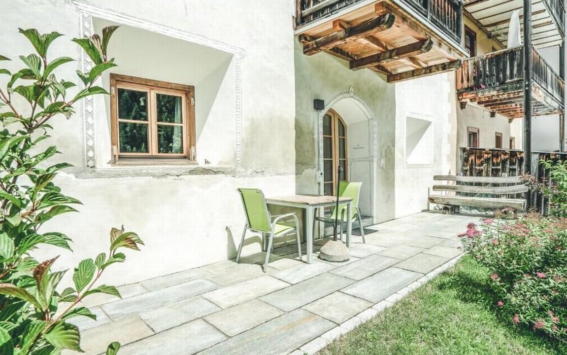 Photo of Patio Balcony in Engadin Scoul