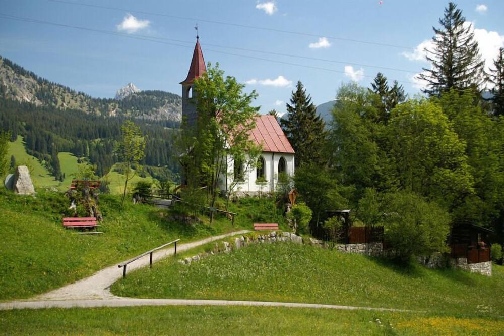 Photo of Outdoor in Graen
