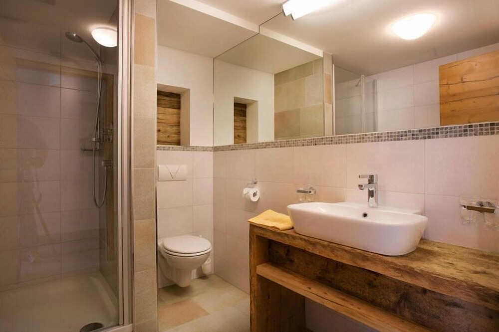 Photo of Bathroom in Schonbach