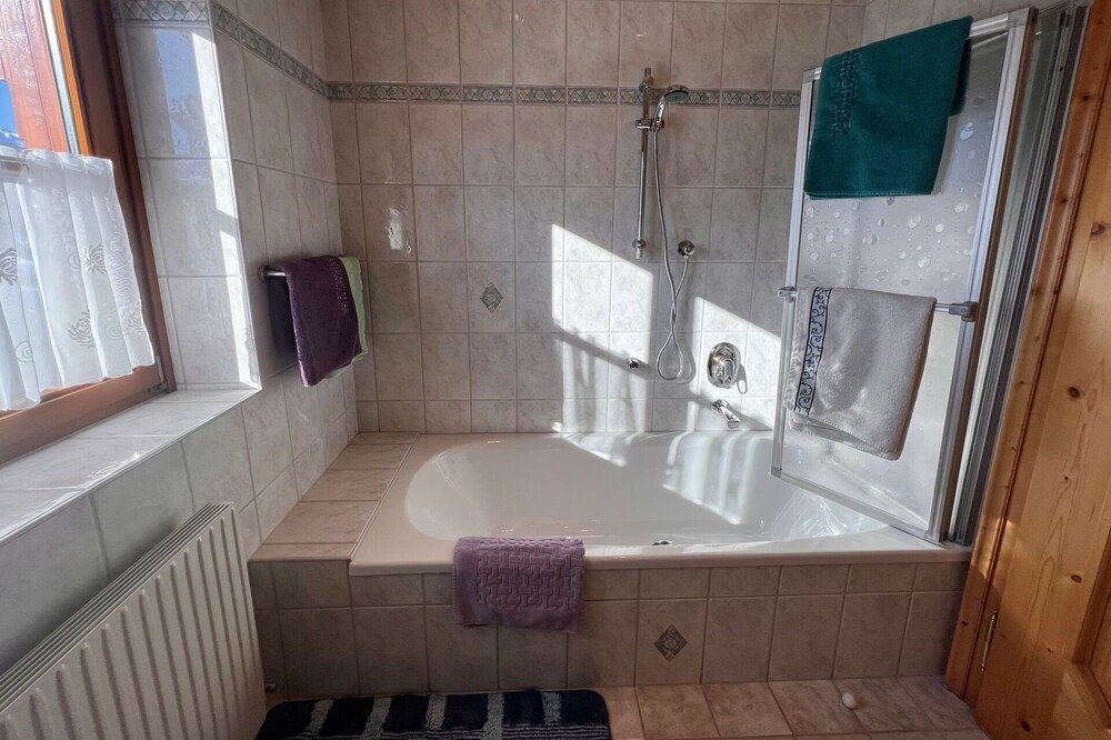 Photo of Bathroom in Gries