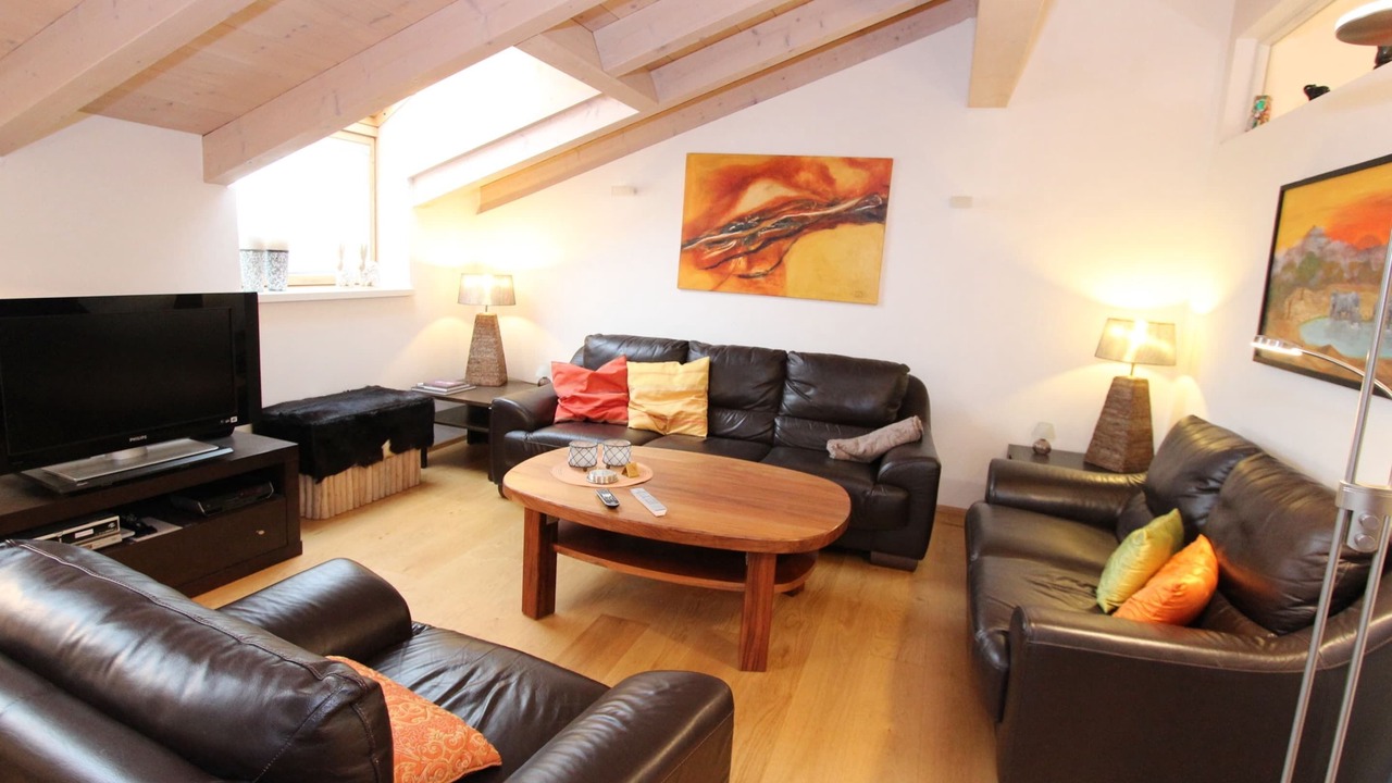 Photo of Livingroom in Rain