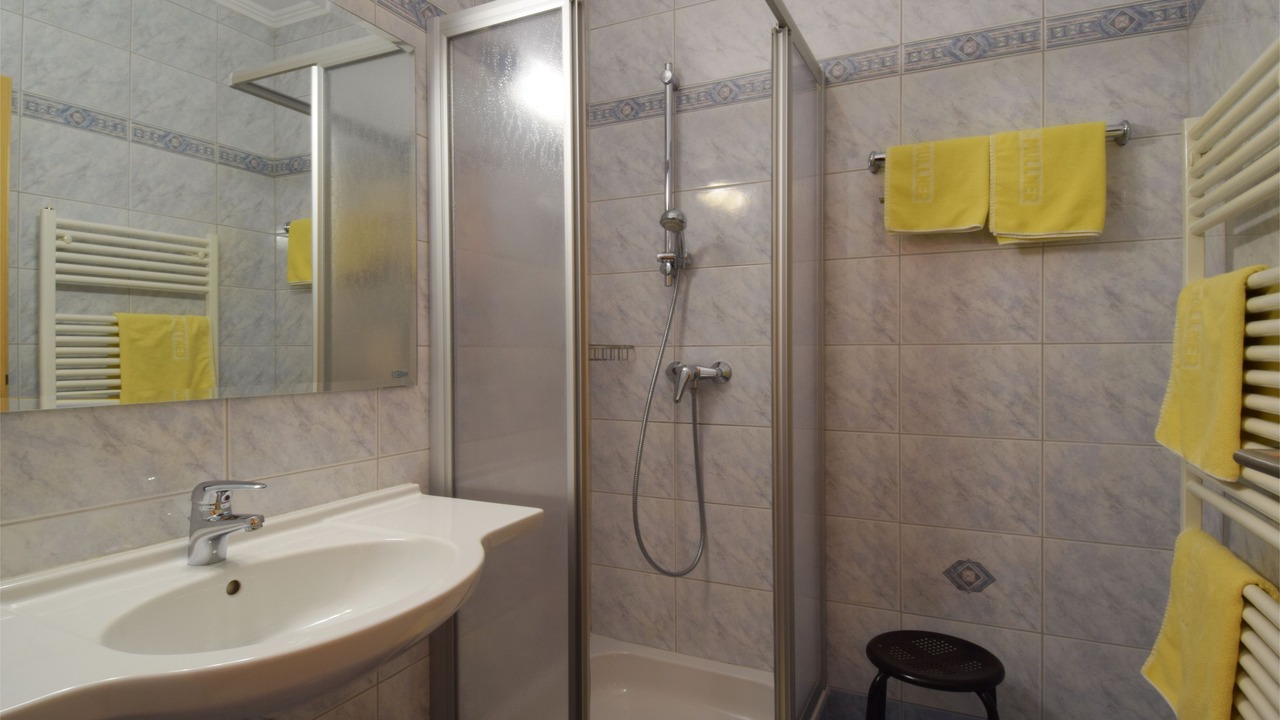 Photo of Bathroom in Marz