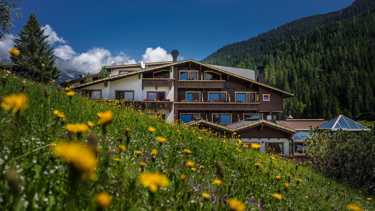Photo of Outdoor in Juns