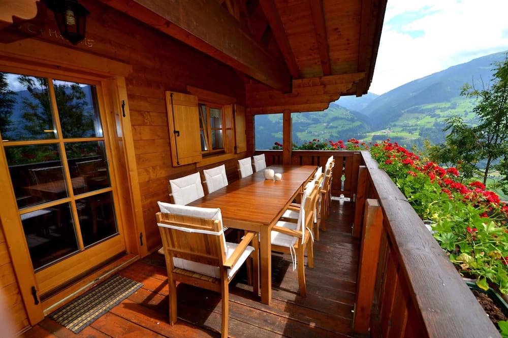 Photo of Patio Balcony in Emberg