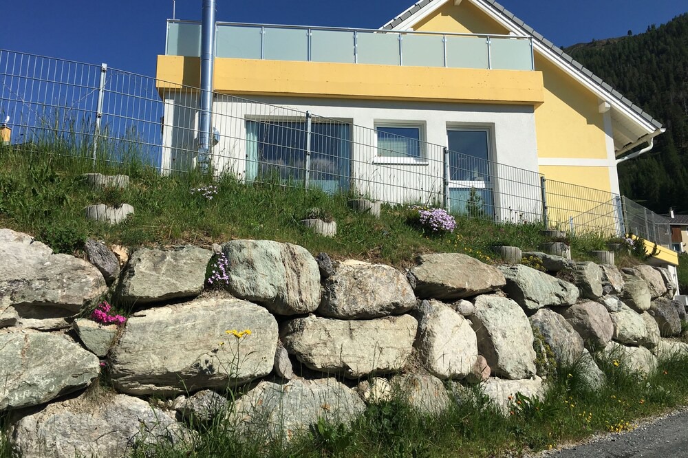 Photo of Outdoor in Tschierv