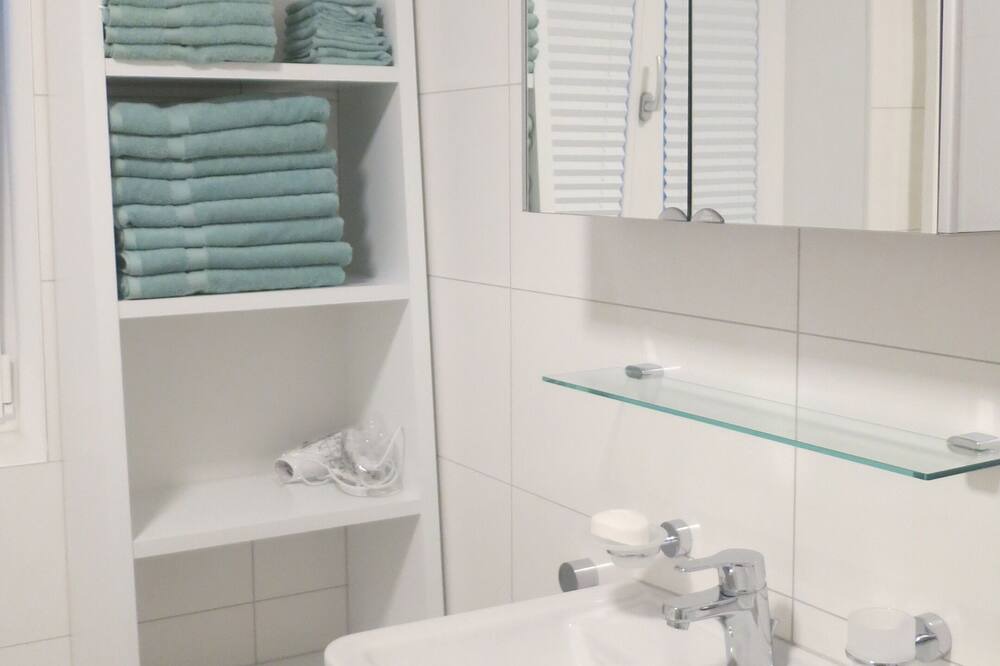 Photo of Bathroom in Hard