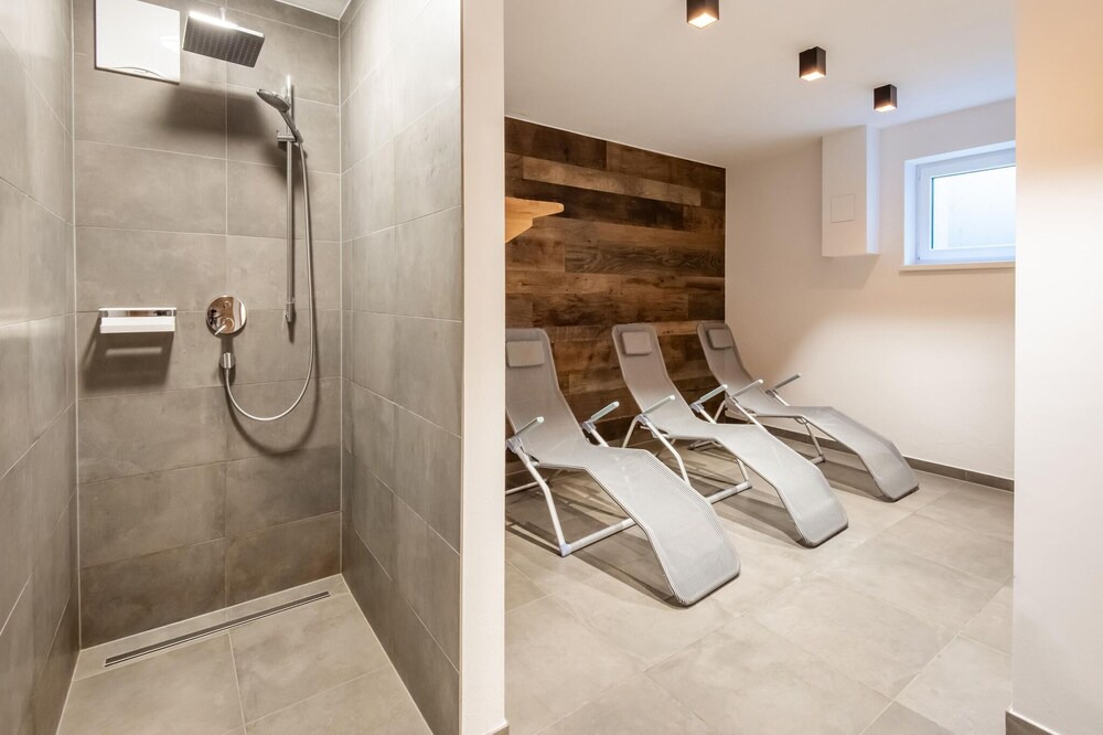 Photo of Bathroom in Lengdorf