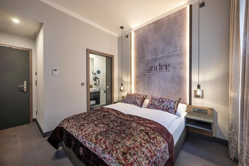 Photo of Bedroom in City Centre Salzburg